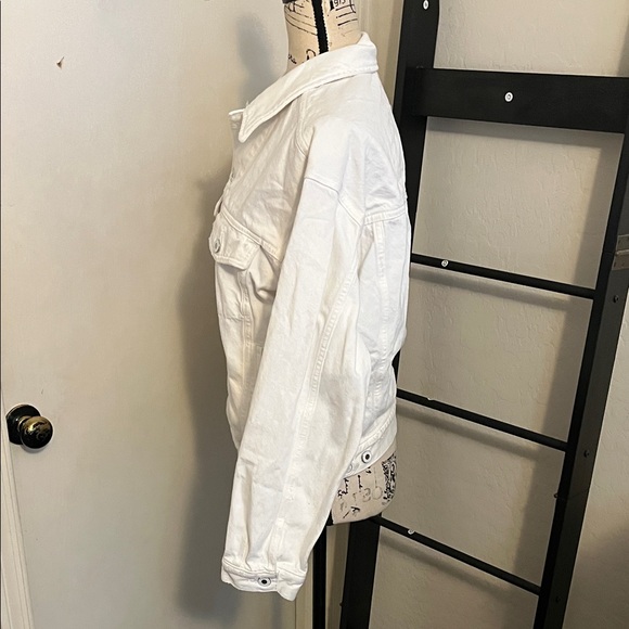 Favorite Daughter White Pockets Denim The Otto Jacket Boyfriend Distress Jacket - Picture 9 of 16